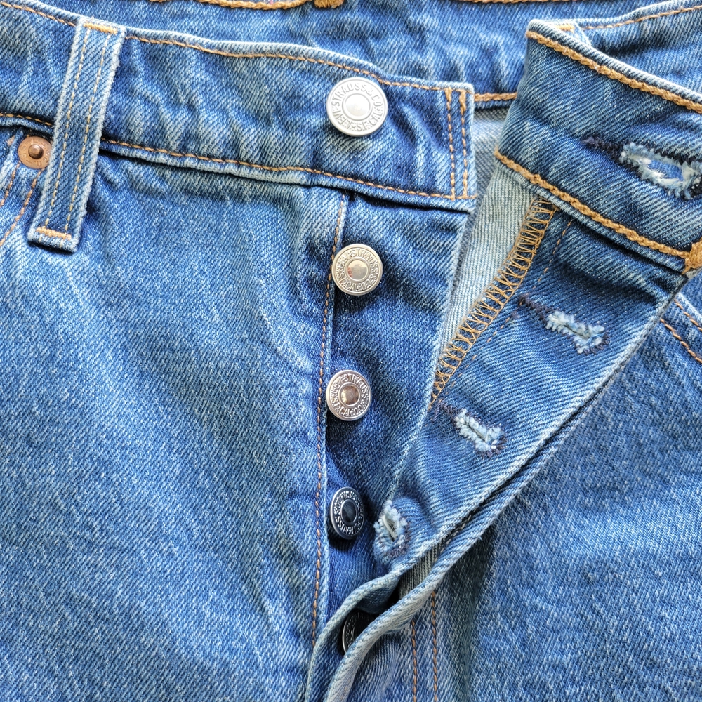 Levi's 501 High Rise Distressed Cutoff Denim Shorts Medium Wash Size 32w - Picture 3 of 9
